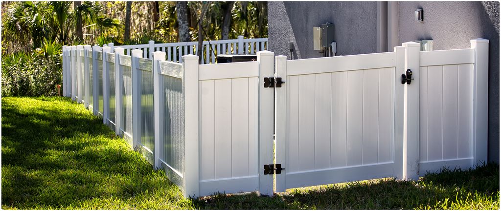 4ft white vinyl fence installed in St. Pete Beach